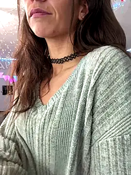 Snapshot of icy_pisces chatting on December 2025 11:32:02 PM icy pisces online show from December 2025 11:32:02 PM