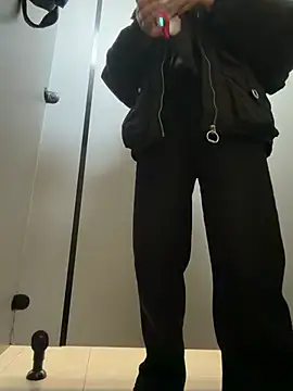 Snapshot of wemroudeyu chatting on January 2026 09:04:01 AM wemroudeyu online show from January 2026 09:04:01 AM