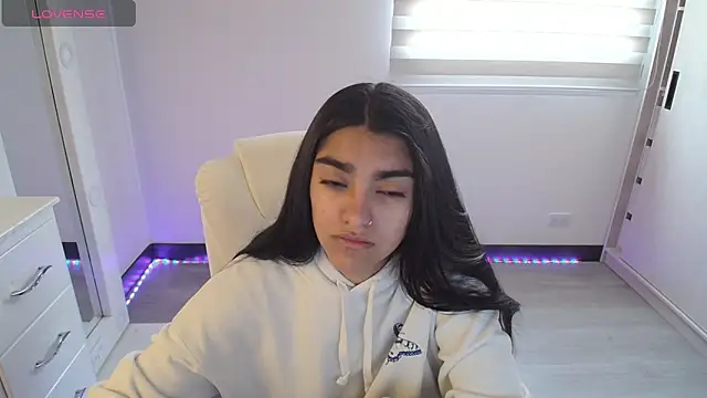 amarasilk  online show from April 2026 05:16:01 PM