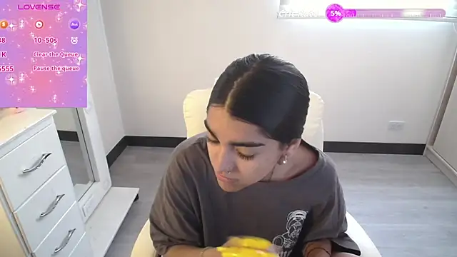 amarasilk  online show from February 2026 07:13:01 PM