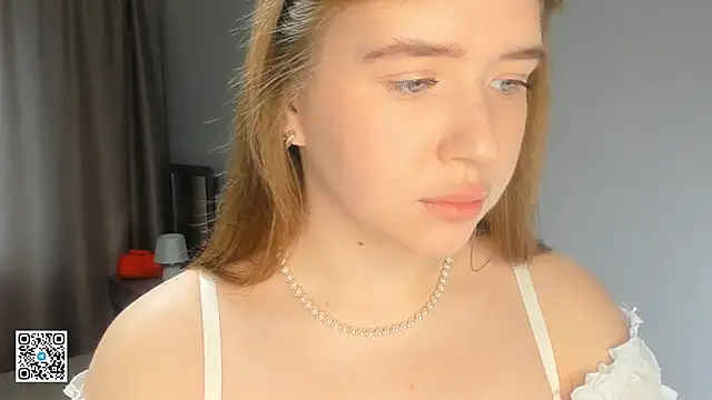 AlinaSollman online show from September 2025 04:24:01 AM
