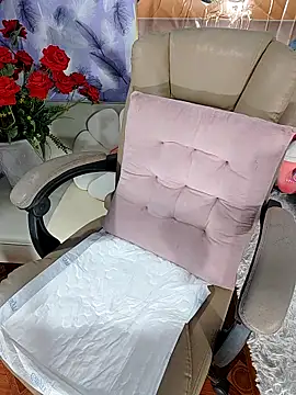 LadyMaiMai online show from February 2026 01:00:02 PM