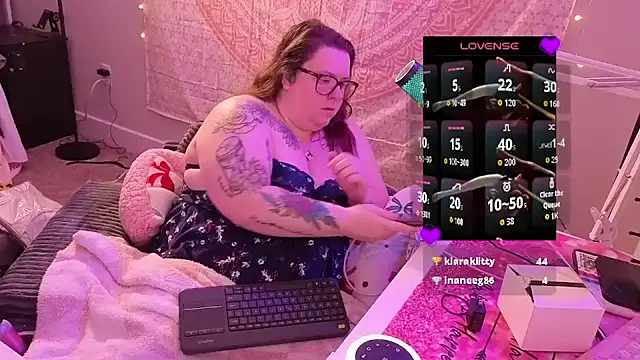 brookenicole3003 online show from April 2026 01:55:02 AM