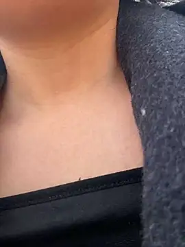 Fengbaby-555 online show from March 2026 03:45:01 AM