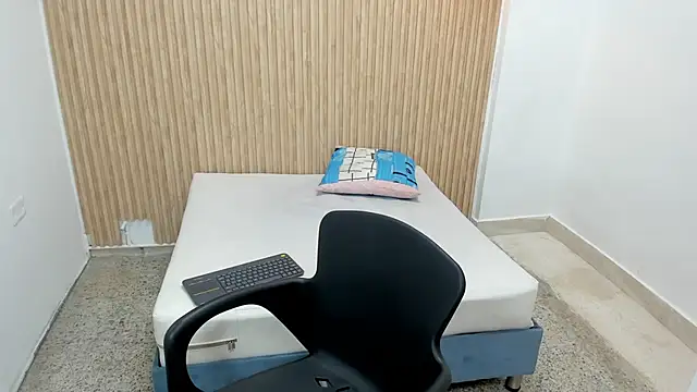 Snapshot of MARSHALL_SPENCER chatting on October 2025 01:08:01 PM MARSHALL SPENCER online show from October 2025 01:08:01 PM