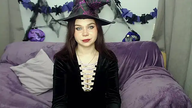 GloriyaDre online show from October 2025 05:59:01 AM