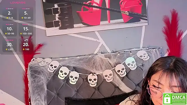 Emily Caprile online show from October 2025 02:13:02 AM