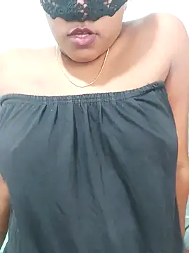 Snapshot of vinushi chatting on September 2025 10:10:02 AM vinushi online show from September 2025 10:10:02 AM