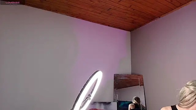 Electra Gosselin online show from October 2025 03:14:01 AM