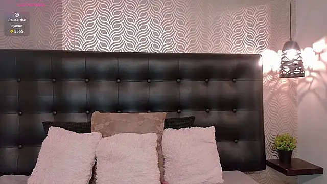 NaiaraMasson  online show from March 2026 12:21:01 PM