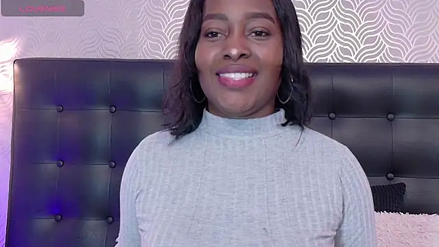 NaiaraMasson  online show from November 2025 12:31:01 PM