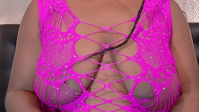NaiaraMasson  online show from July 2026 12:12:02 PM