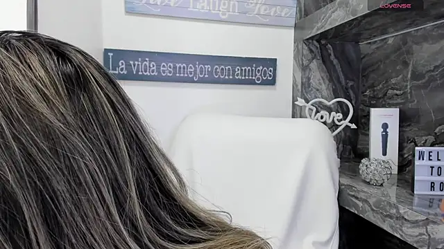 foxy zoe online show from November 2025 06:11:01 PM