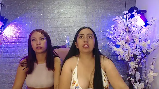 Snapshot of hottt_girl_lesbian chatting on December 2025 12:28:02 PM hottt girl lesbian online show from December 2025 12:28:02 PM