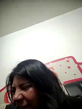 kinky momm online show from November 2025 01:26:02 PM