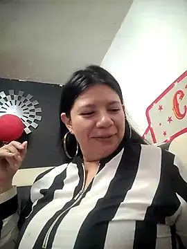 kinky momm online show from October 2025 02:16:01 PM