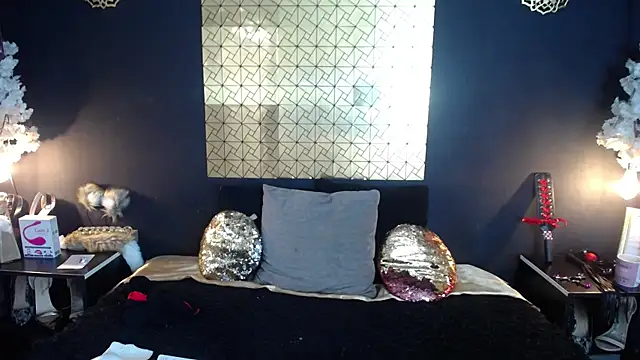 kinky momm online show from April 2026 04:22:02 PM