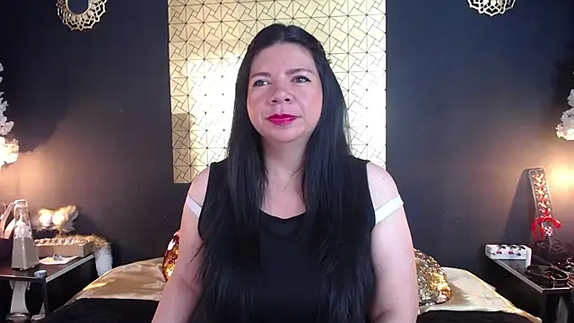 kinky momm online show from May 2026 01:36:01 PM