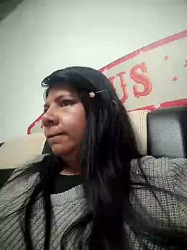 kinky momm online show from November 2025 01:14:02 PM