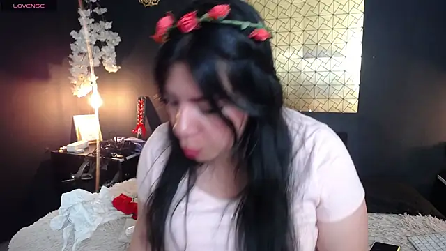 kinky momm online show from November 2025 04:17:02 PM