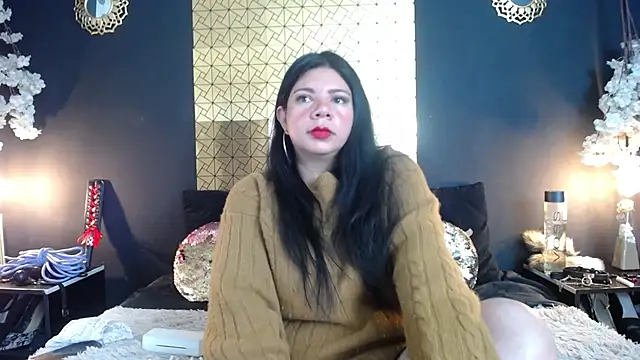 kinky momm online show from November 2025 02:01:01 PM