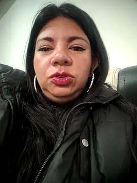 kinky momm online show from February 2026 03:01:02 PM