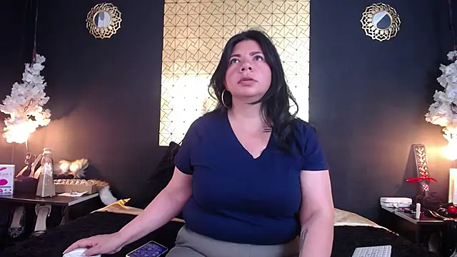 kinky momm online show from May 2026 03:48:01 PM