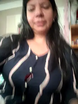 kinky momm online show from October 2025 01:21:01 PM