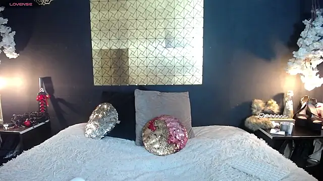 kinky momm online show from February 2026 02:48:01 PM