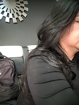 kinky momm online show from March 2026 04:30:02 PM