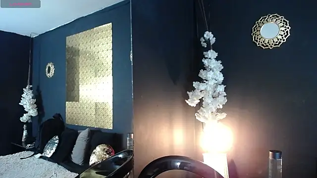 kinky momm online show from October 2025 01:45:01 PM