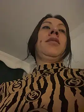 Snapshot of Biancamirage3 chatting on February 2026 11:03:02 PM Biancamirage3 online show from February 2026 11:03:02 PM