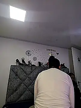 Shantey Laurent online show from April 2026 03:03:01 PM