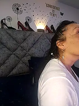 Shantey Laurent online show from January 2026 02:31:01 PM