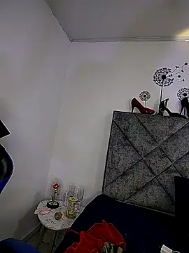 Shantey Laurent online show from January 2026 01:26:02 PM