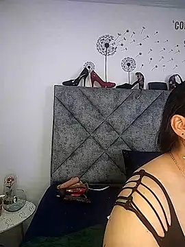 Shantey Laurent online show from March 2026 03:23:01 PM