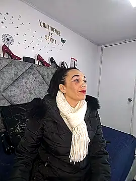 Shantey Laurent online show from February 2026 01:18:02 PM