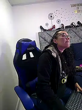 Shantey Laurent online show from February 2026 01:11:01 PM