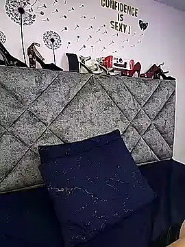 Shantey Laurent online show from April 2026 04:54:02 PM