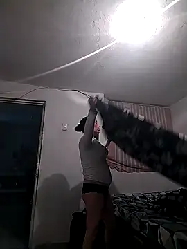 Shantey Laurent online show from October 2025 09:32:02 AM