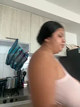 Julietafosters online show from September 2025 05:41:02 PM