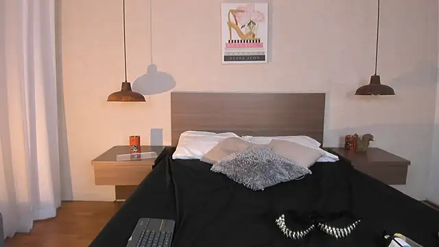 Katyrousee online show from January 2026 07:19:02 PM