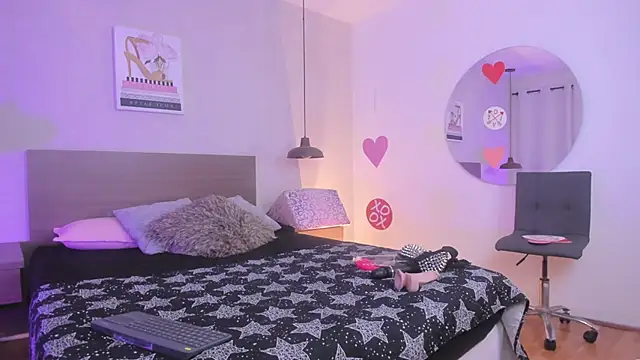 Katyrousee online show from February 2026 07:10:01 PM