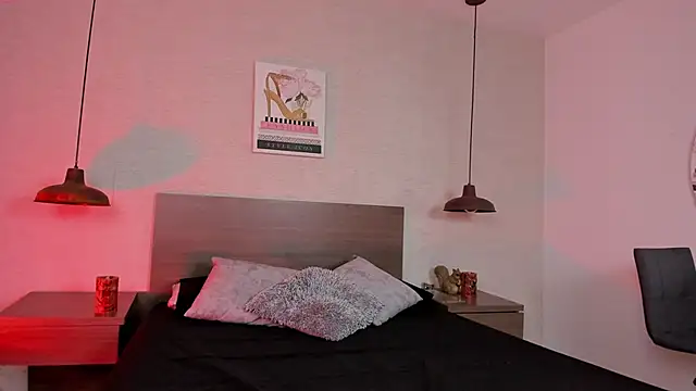 Katyrousee online show from November 2025 07:07:02 PM