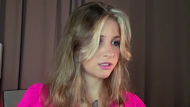 LoveSeekins online show from April 2026 07:09:01 PM