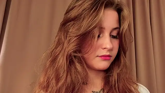 Snapshot of LoveSeekins chatting on December 2025 07:02:01 PM LoveSeekins online show from December 2025 07:02:01 PM