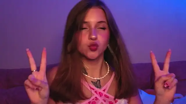 LoveSeekins online show from October 2025 07:14:02 PM