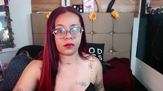 Snapshot of MIA__SPENCER chatting on February 2026 07:13:01 PM MIA SPENCER online show from February 2026 07:13:01 PM