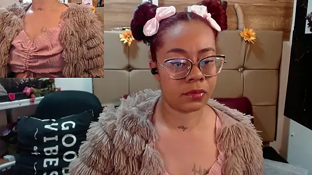 MIA  SPENCER online show from September 2025 05:08:01 PM