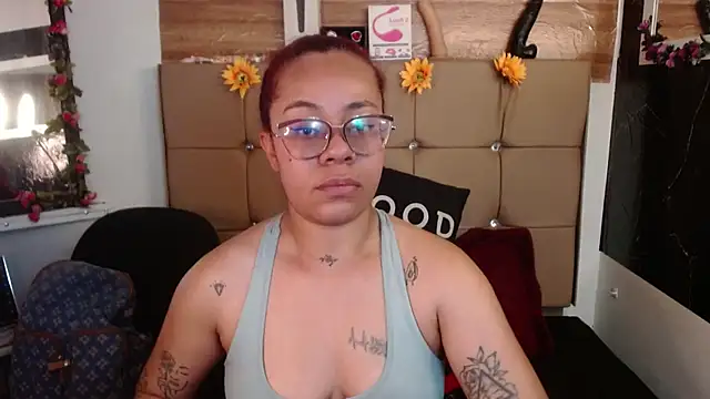 MIA  SPENCER online show from March 2026 06:15:02 PM